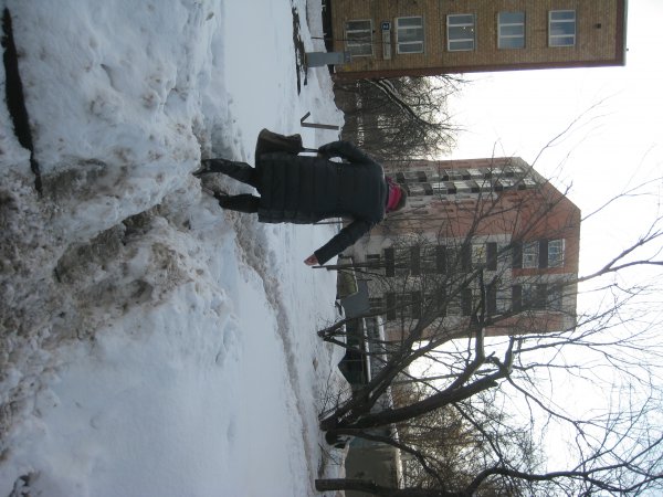 Лужков, уходя, сказал Собянину, что под одним из московских тротуаров зарыт клад (с) Лужков, уходя, сказал Собянину, что под одним из московских тротуаров зарыт клад (с)
